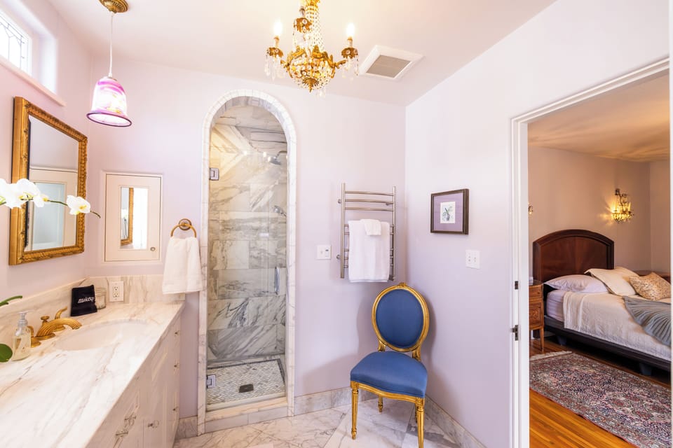 Ensuite bathroom for Bedroom 1. 