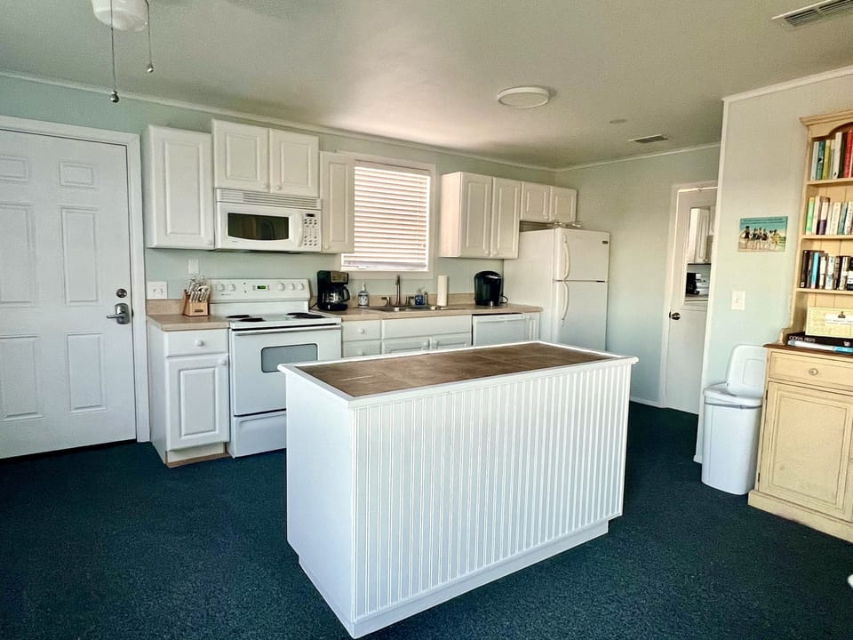 Bright kitchen with island