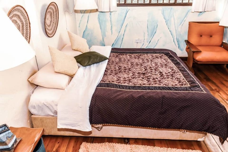 Family Cottage, 4 Bedrooms, Non Smoking, Lake View | 4 bedrooms, down comforters, blackout drapes, iron/ironing board
