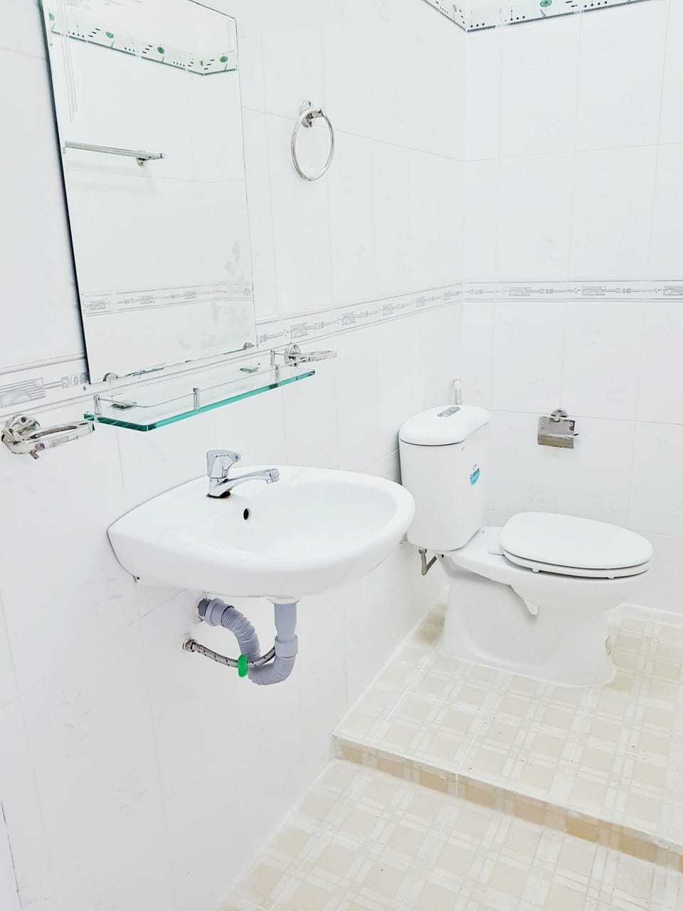Superior Room, No Windows | Bathroom | Shower, free toiletries, hair dryer, slippers