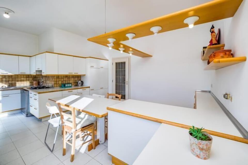 Apartment, 2 Bedrooms | In-room dining