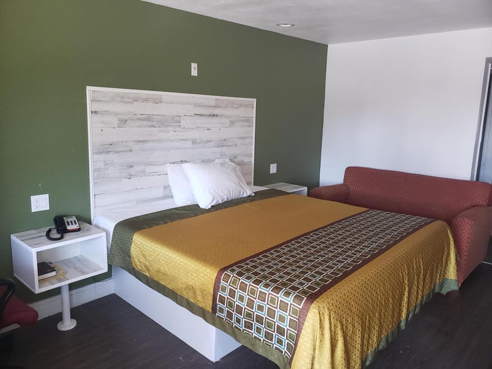 Desk, free WiFi, bed sheets, wheelchair access