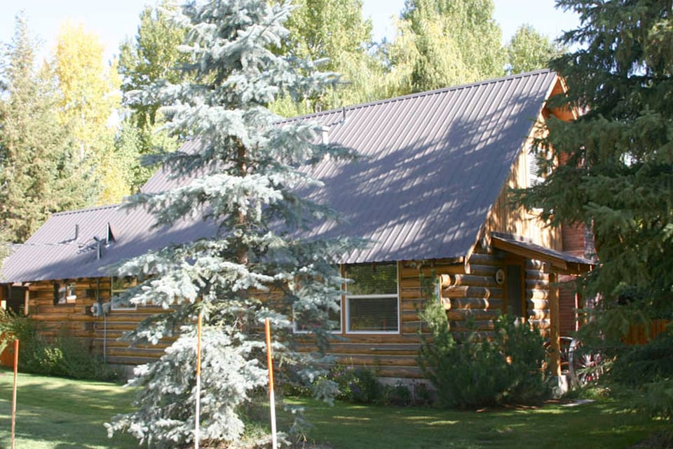 Our beautifully restored fishing home near Bald Mountain & the Big Wood River