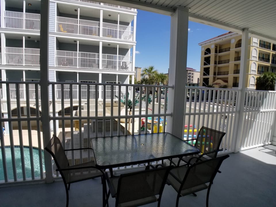 Balcony 0307_122536  L