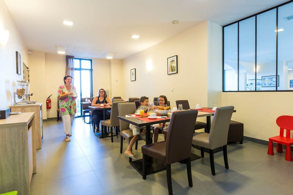 Holiday Park Facilities and Services 