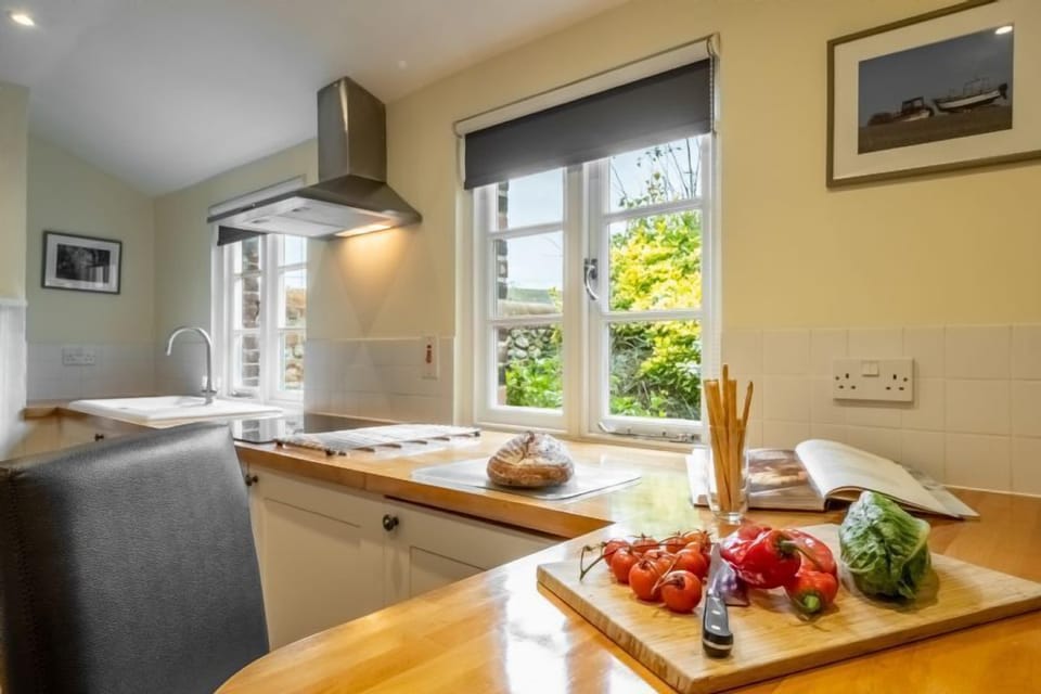 Ground floor: Kitchen with all guests need to cater at home