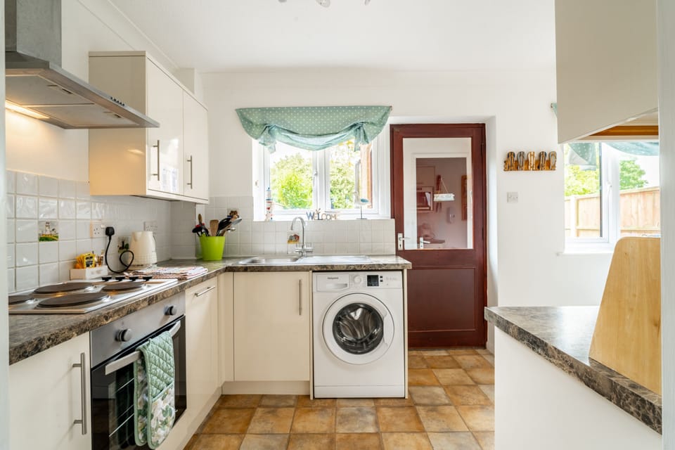 Ground floor: Kitchen