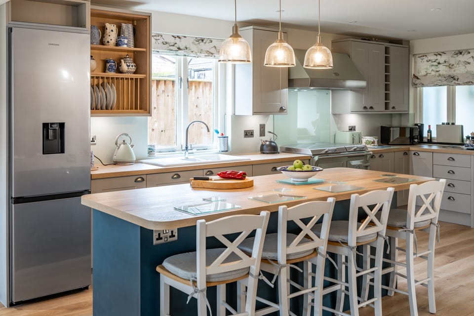 Ground floor: Kitchen with central island