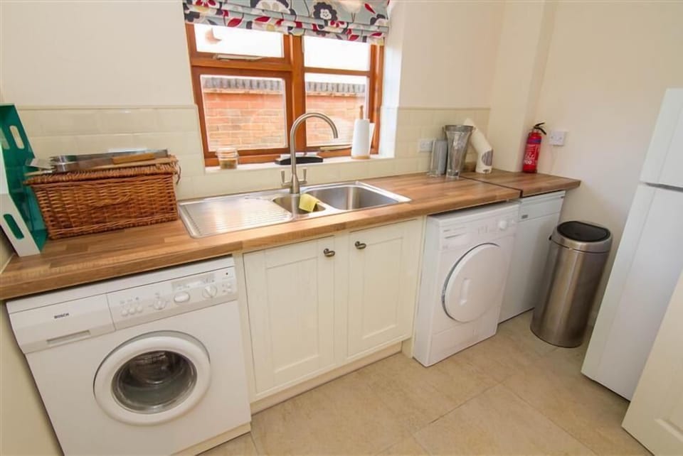 Ground floor: Utility room