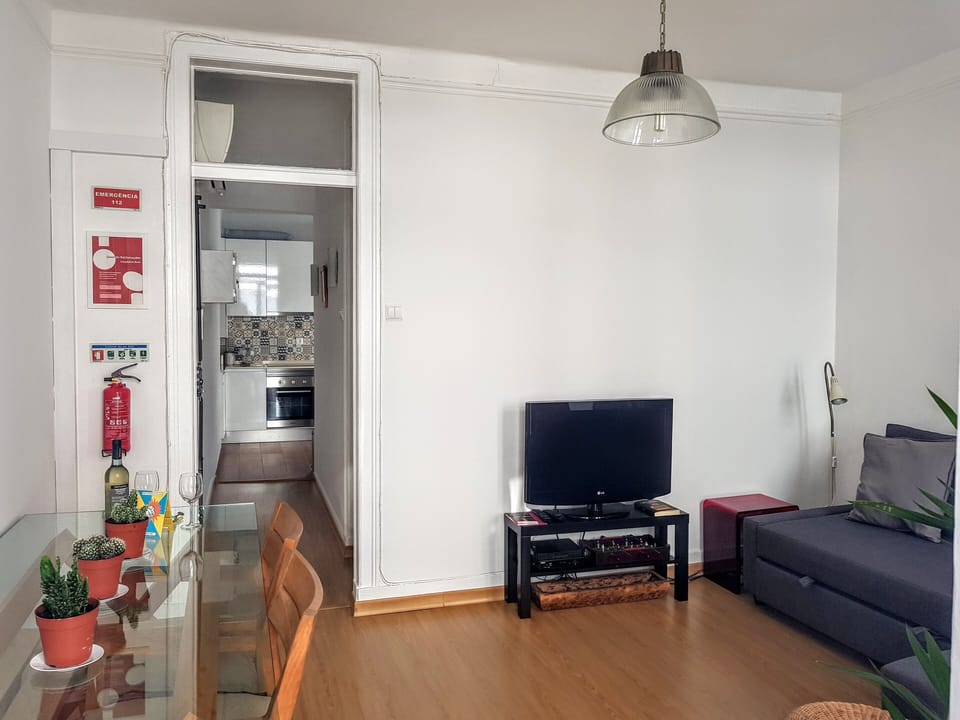 Santa Liberdade Flat - Living room w/  balcony