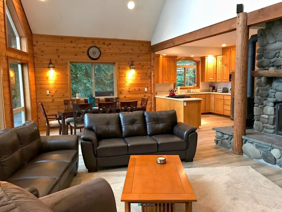 Indoors, Hardwood, Stained Wood, Home Decor, Furniture