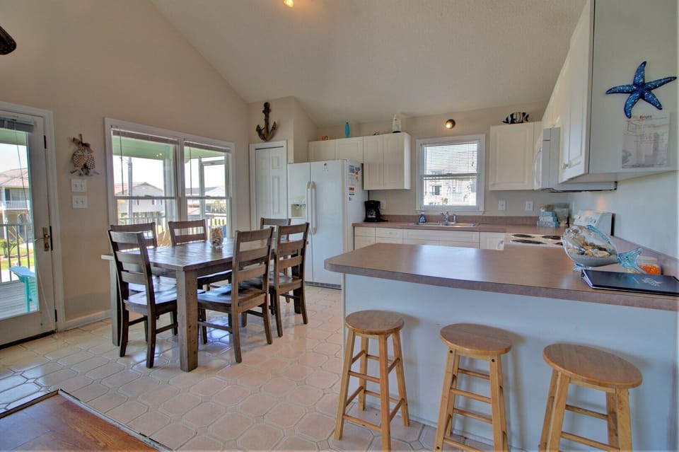 Kitchen-Dining 2