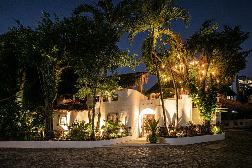 E-Exterior Night.jpg