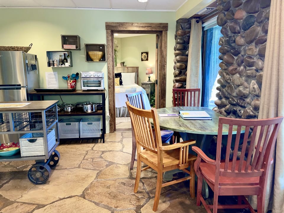 View from living room to dining and kitchen. 