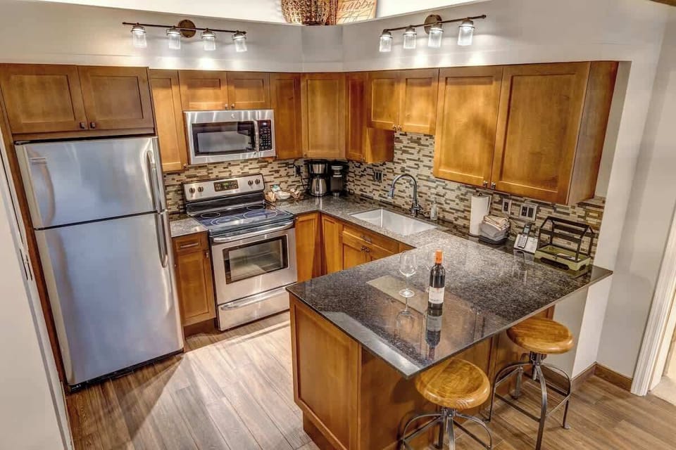 Full Kitchen