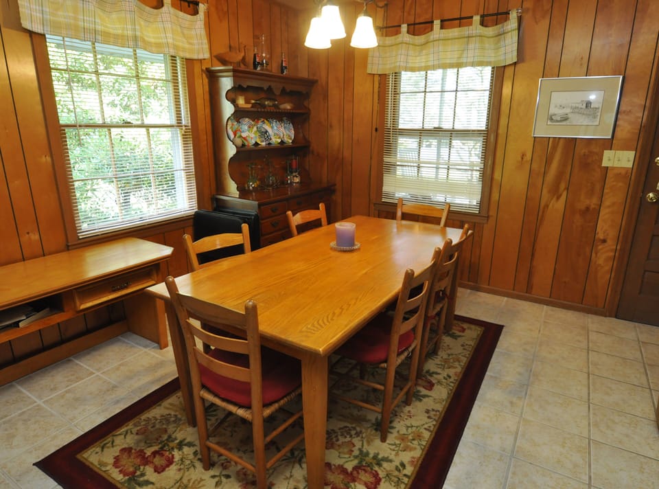 Dining Area, First Floor