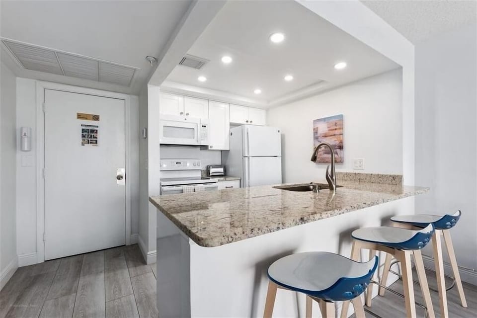 310 Kitchen