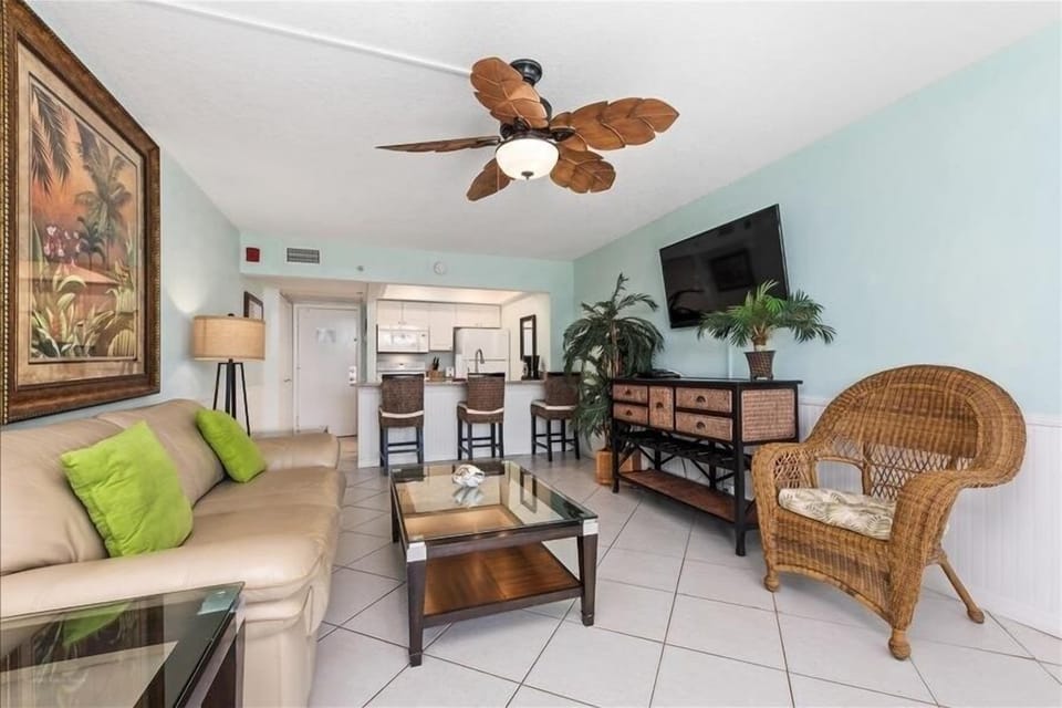 107 livingroom