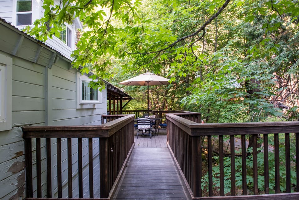 Front deck