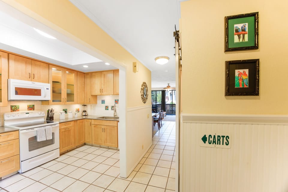 A04 - Entryway