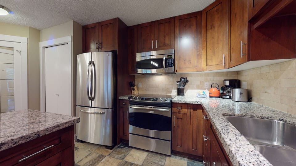Fully equipped kitchen
