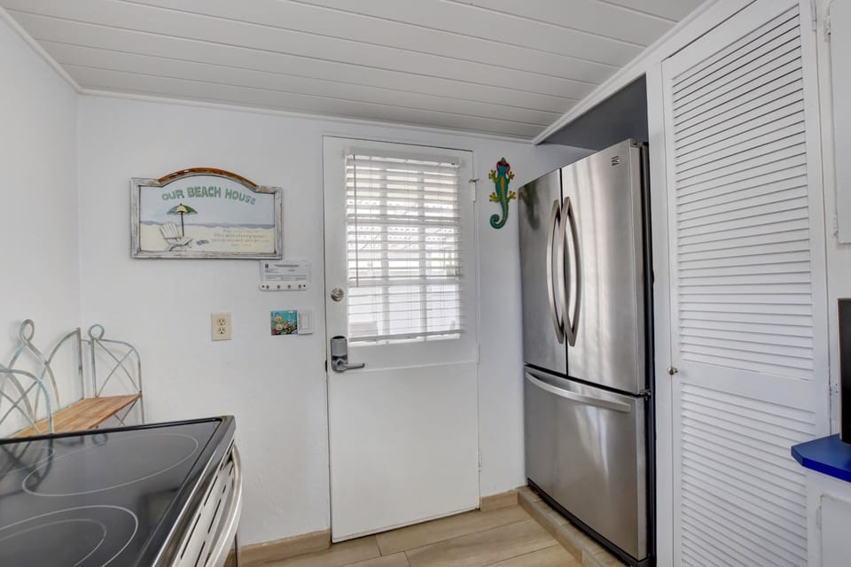 Galley kitchen fully equipped