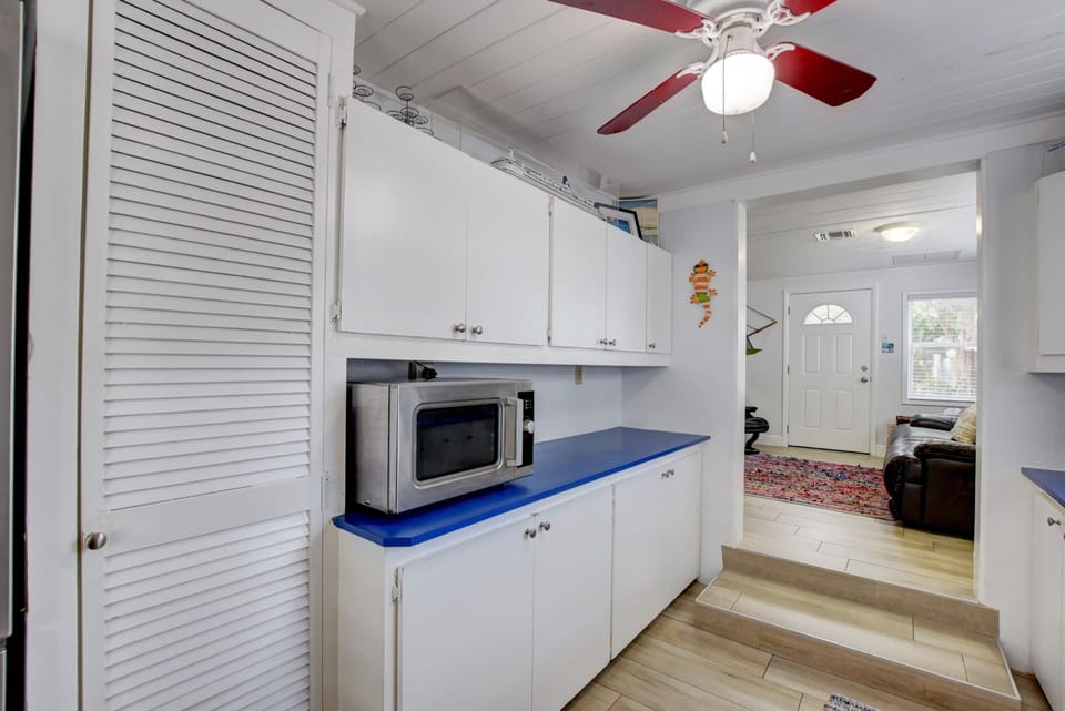 Kitchen has microwave