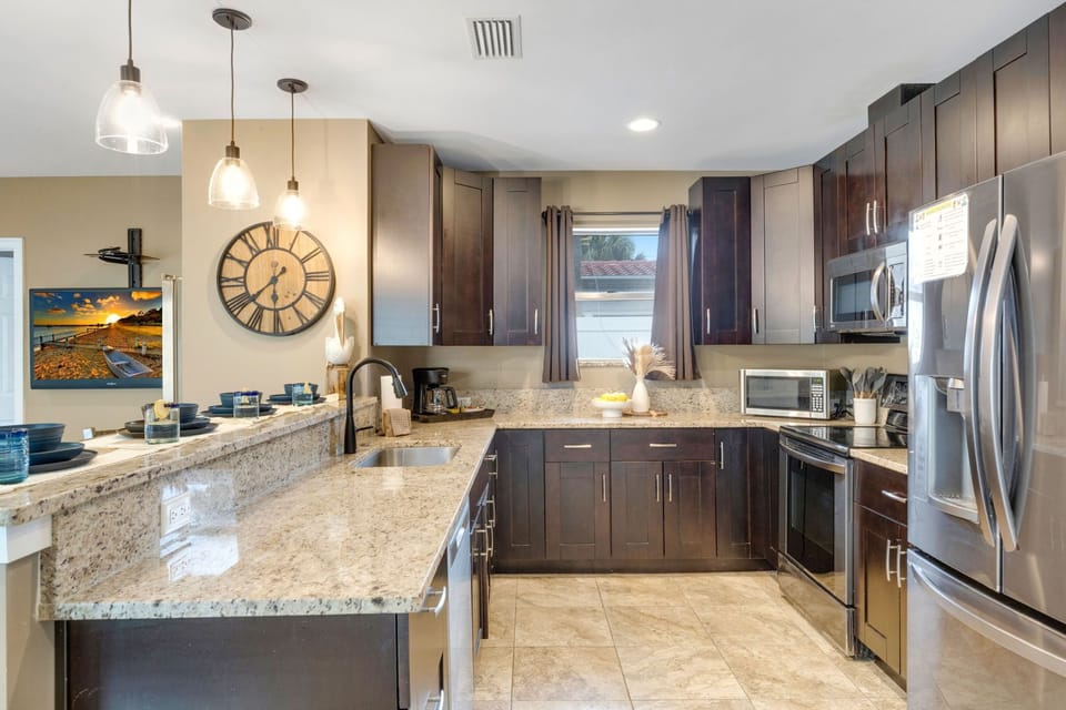 Cooking for an Army – Equipped with Dual Prep Areas and 3-door full-size fridge to cook for the whole crowd with ease.