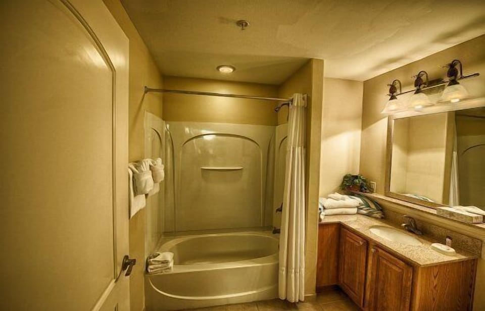 Bathroom, Indoors, Sink, Furniture, Corridor