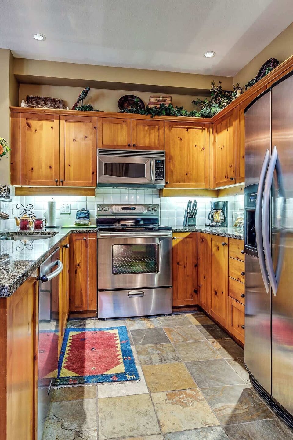 Full Kitchen