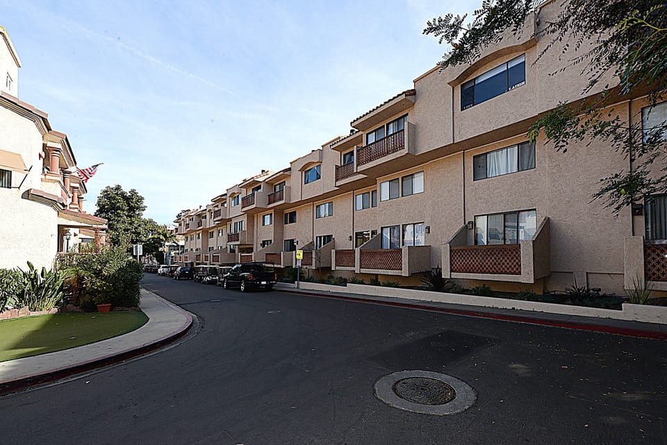 Bahia Vista Building Complex