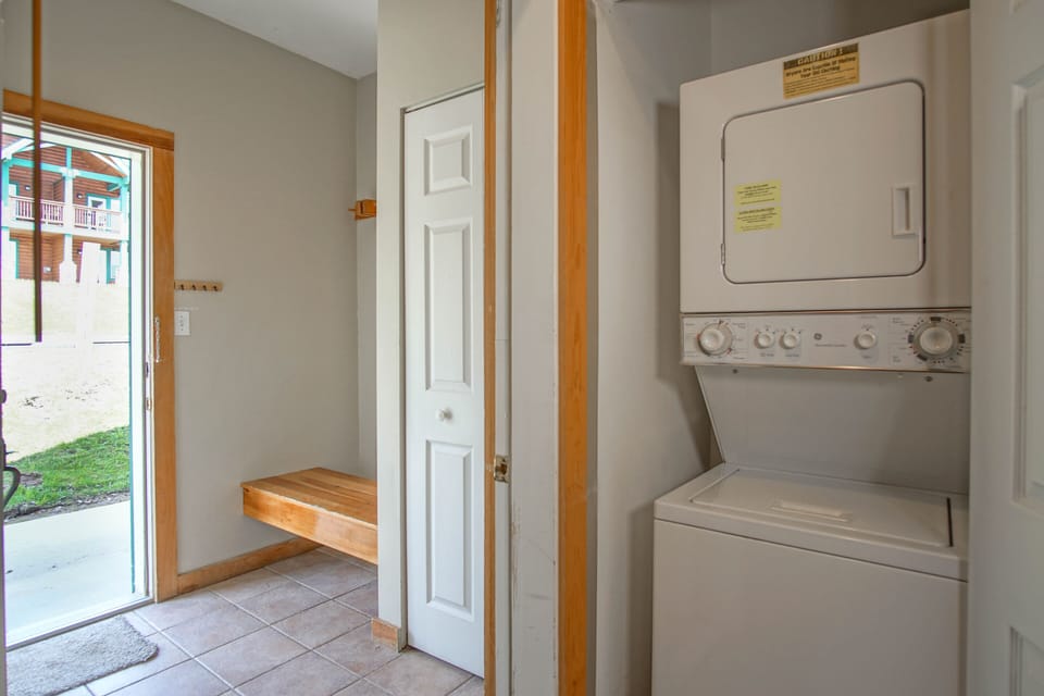 A washer/dryer included