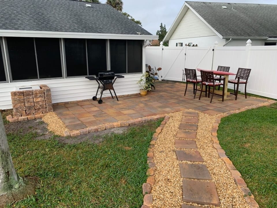 Lovely back yard patio - great place to kick back and relax!