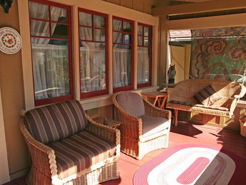 2-329 Catalina_porch_0131.jpg