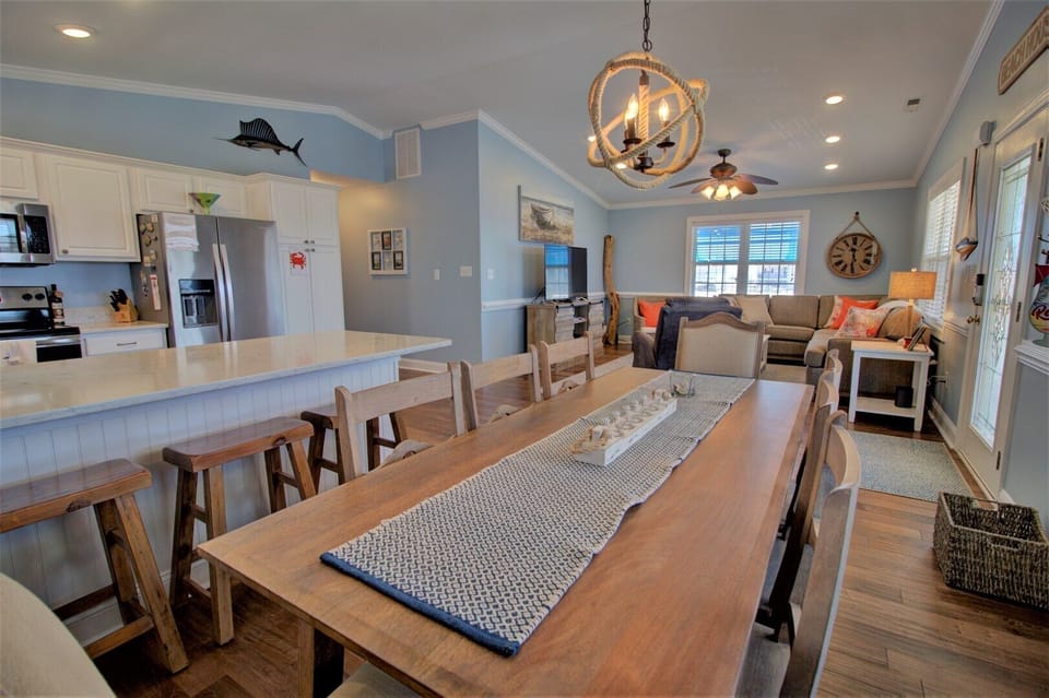 Dining Room 2