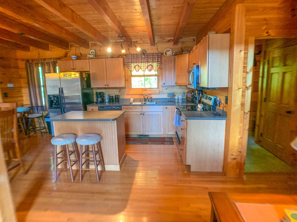 The kitchen has everything you need for preparing meals.