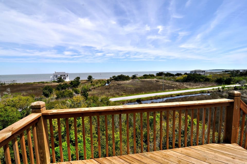 Lookout Deck View