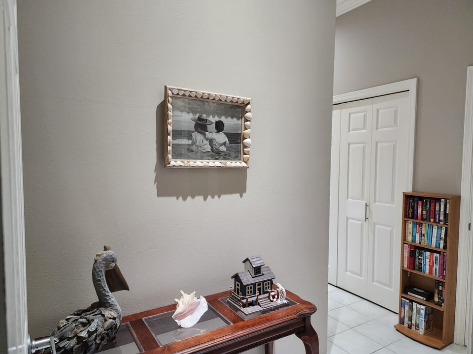 Hallway from second bedroom