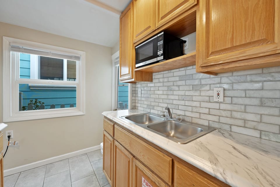 331D - Kitchen