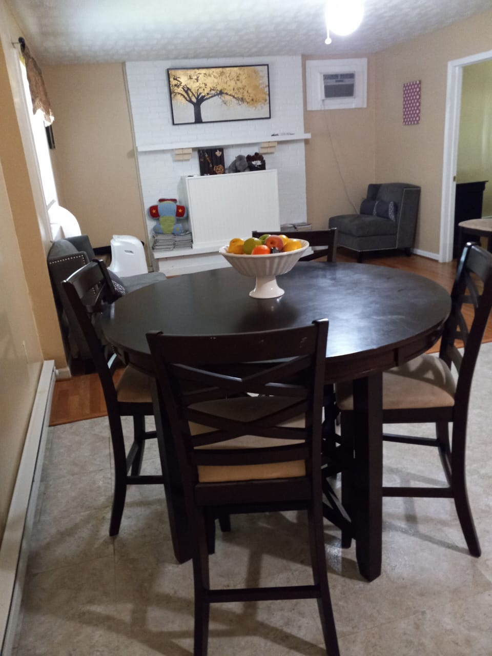 DINNING TABLE 