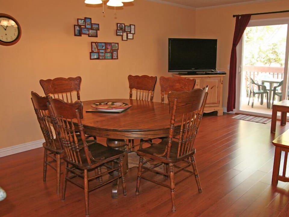 3-57 Sol Vista_Dining Great Room_002.jpg