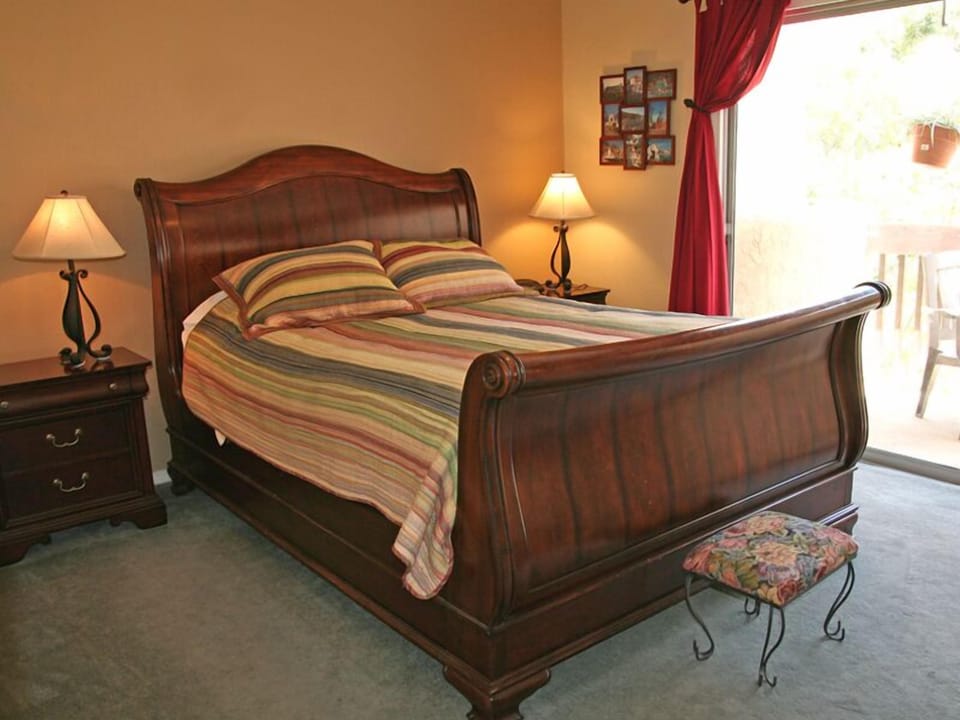 6-57 Sol Vista_master bedroom_010.jpg