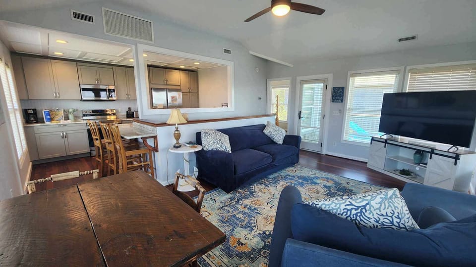 Living Area and Kitchen, Second Floor