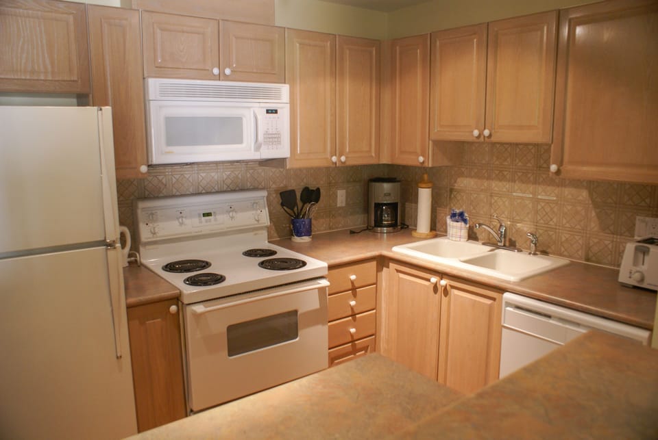 Fully equipped kitchen