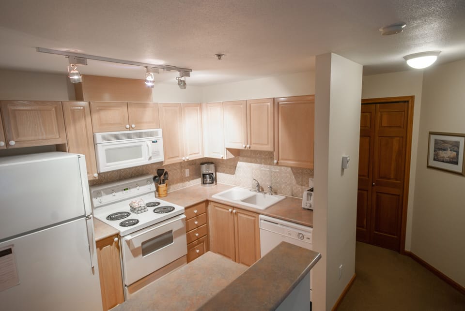 Fully equipped kitchen