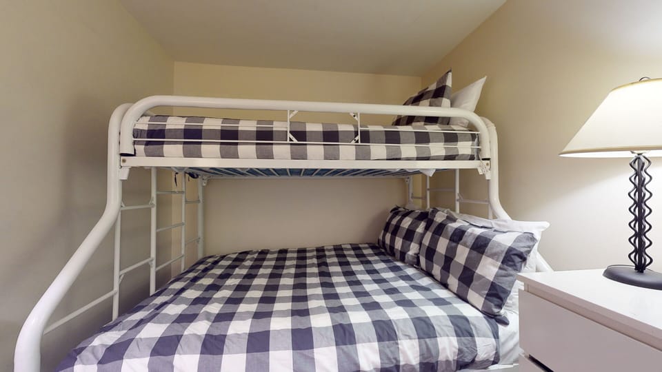 Second bedroom with bunk bed