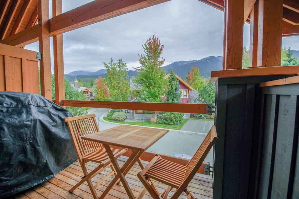 Upstairs balcony