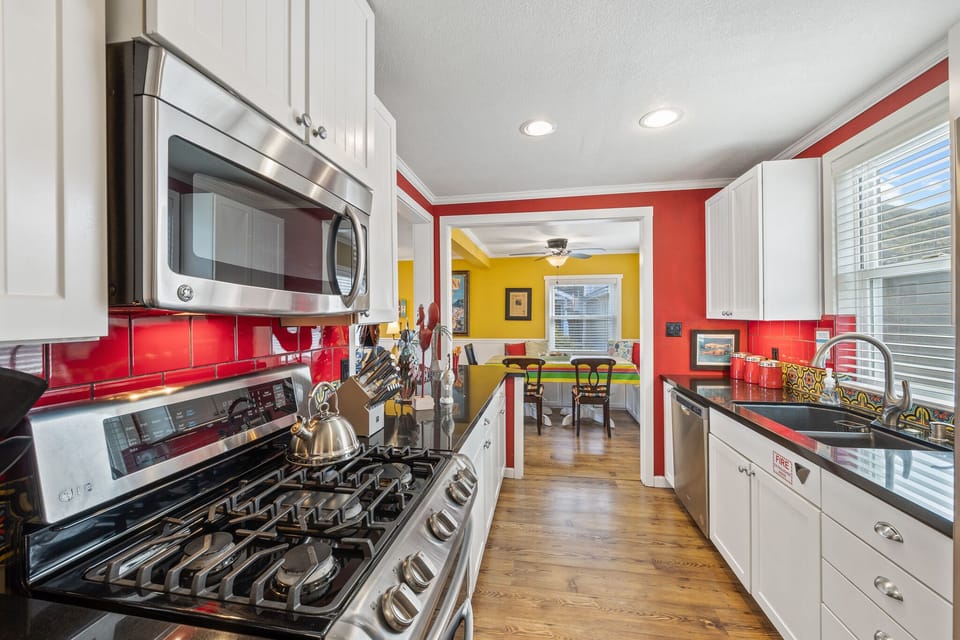 315EU -Kitchen to LR