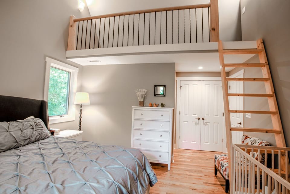 Bedroom #5 | King | Upper Level