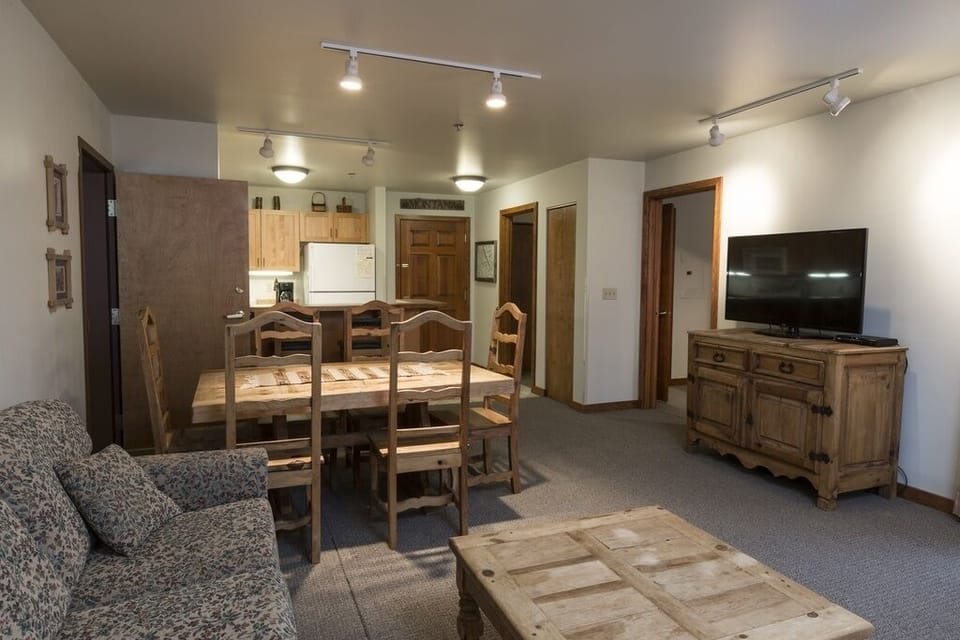 Open living room into kitchen.